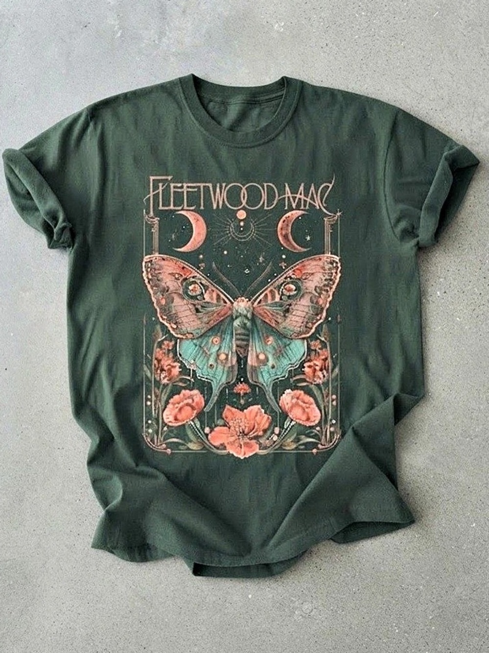 Gildan Fleetwood Mac graphic T-shirt Graphic Short Sleeve Tee in Green